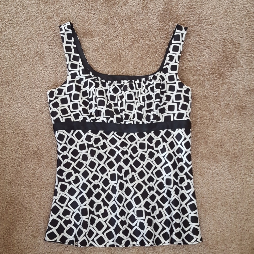 White House Black Market 100% silk small sleeveles